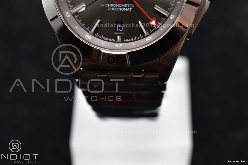 GMT Automatic BLS Chronomat on Dial 40mm Factory 1:1 Bracelet Grey Edition 529 Best A Breitling SS SoftTouch 1011